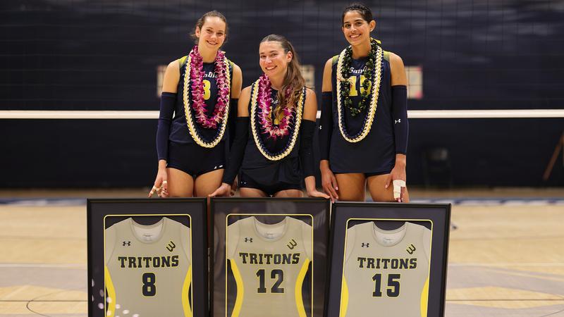 Tritons Celebrate Seniors in Final Home Match