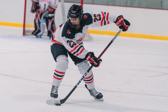 Women’s Hockey Falls to No. 4 Middlebury at Home, 4-1