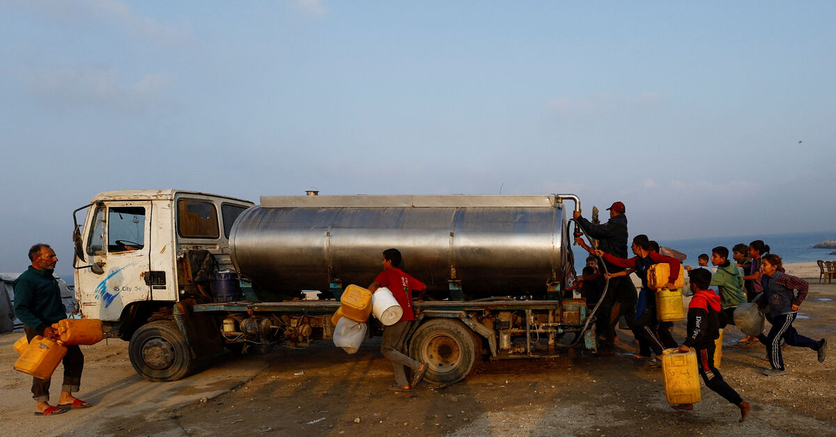 Gaza water provider suspends services after Hamas detains staff member