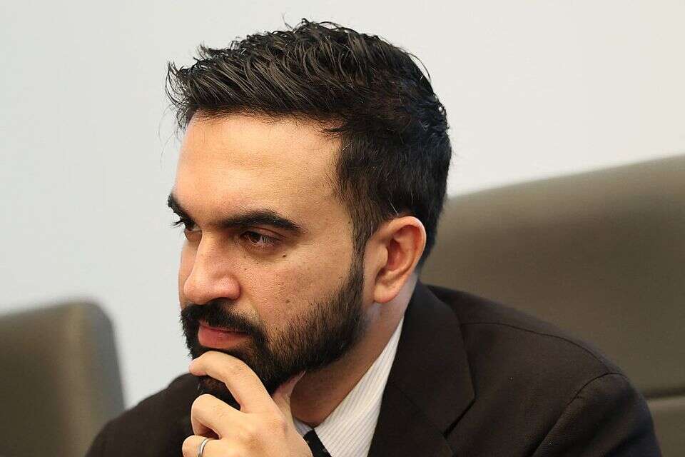 ממדאני צריך לדאוג? קואומו מצמצם את הפער בסקר דרמטי ממדאני צריך לדאוג? קואומו מצמצם את הפער בסקר דרמטי