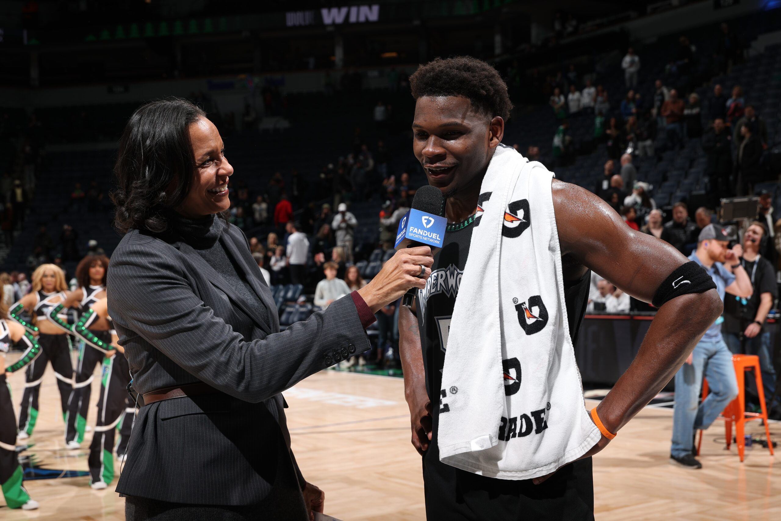 Edwards caps 39-point performance with unlikely 3 as Timberwolves hold off Celtics 119-115 – NBA