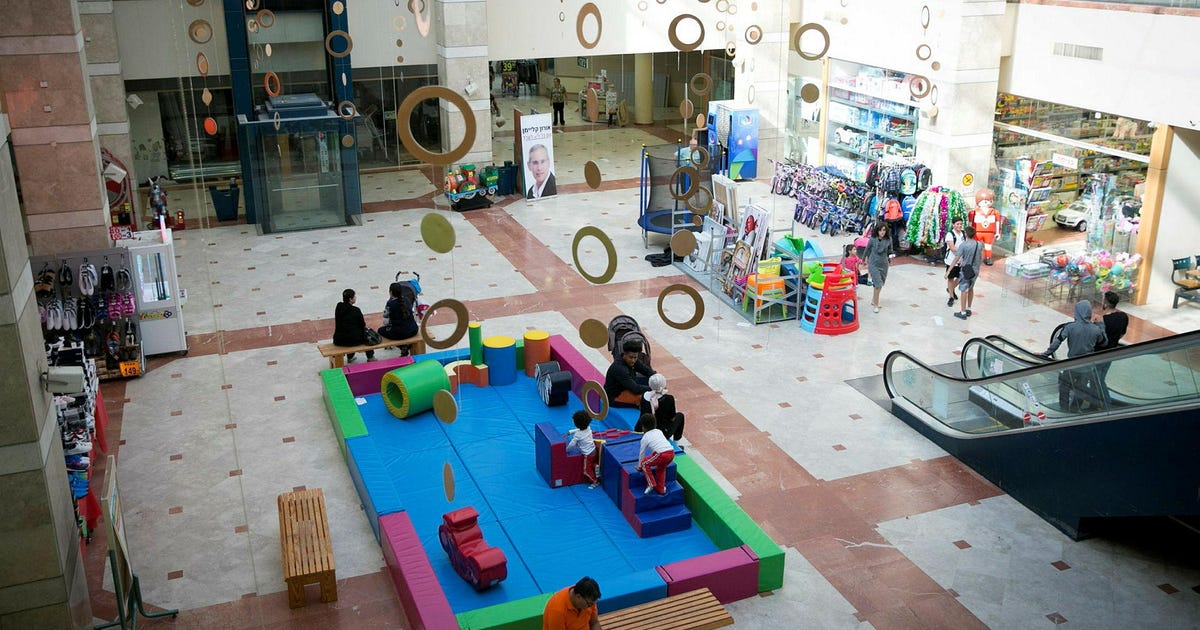 חסידי גור רכשו את קניון ערד ומתכננים מהפכה, ויש מי שחוששים – נדל”ן