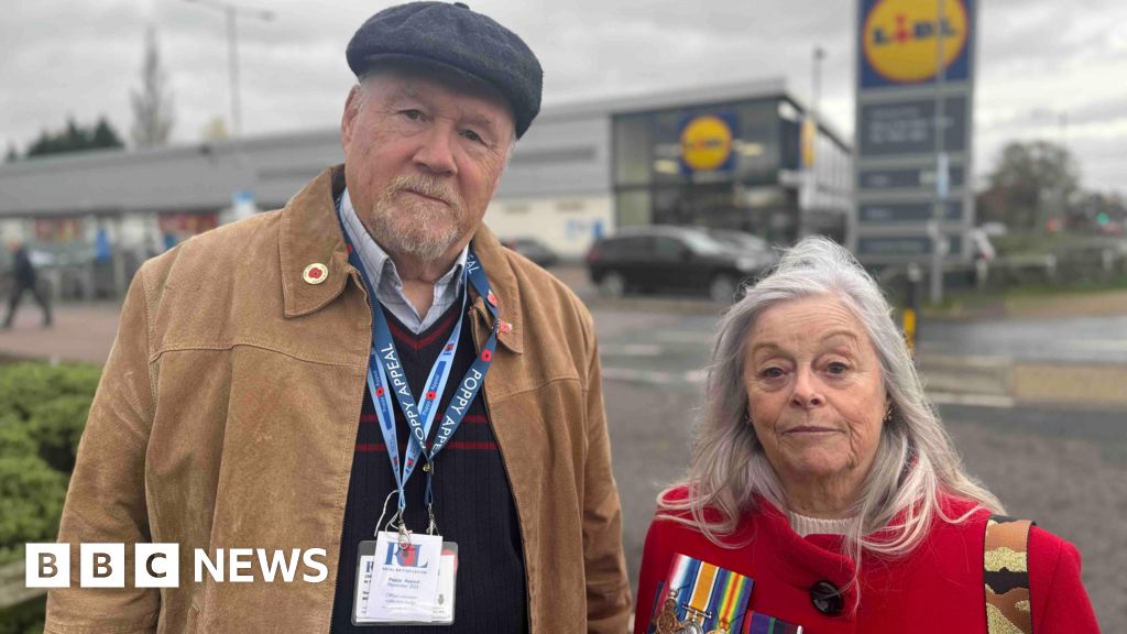 Lidl ‘sorry’ for poppy sellers’ parking tickets
