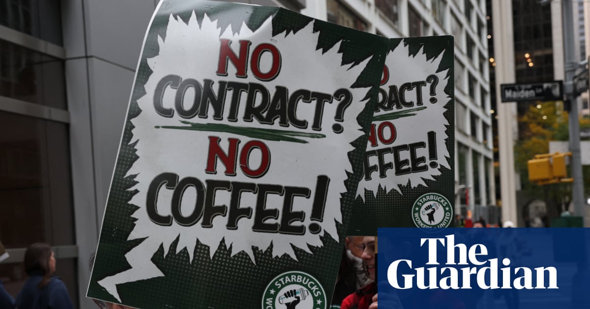 US Starbucks workers prepare to strike if contract is not finalized by next week | Starbucks