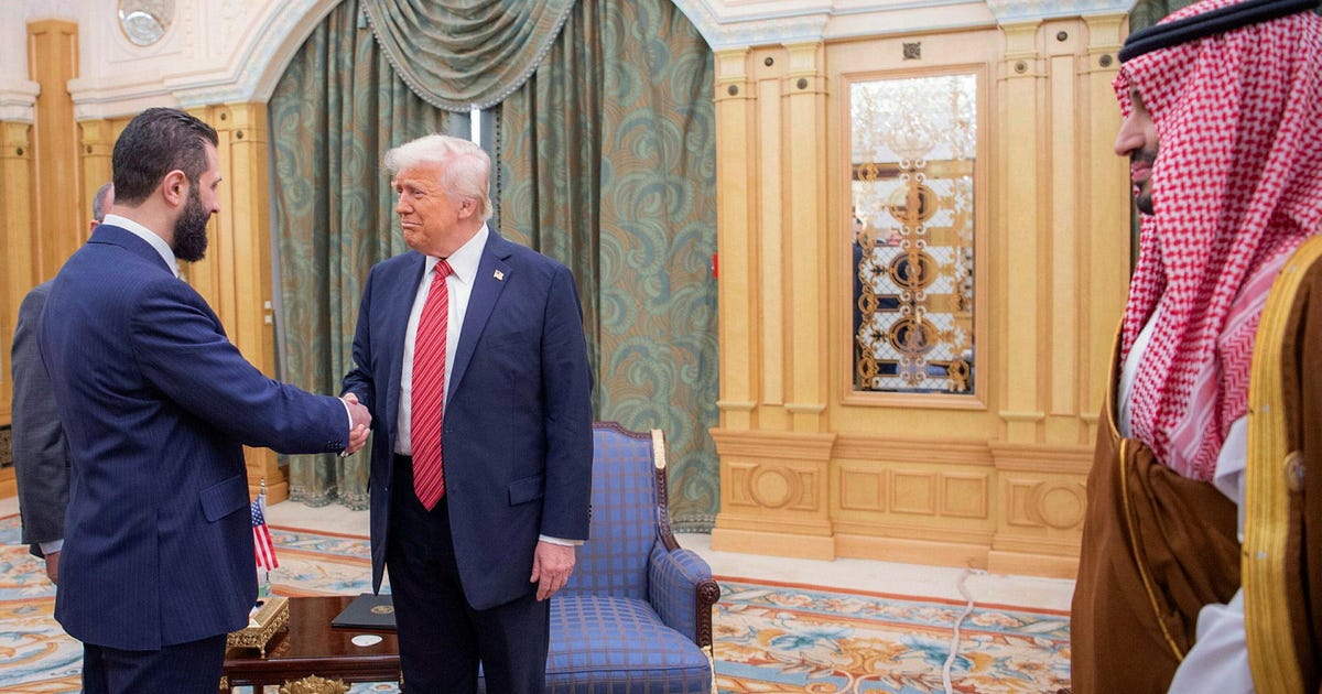 ארה”ב נערכת להציב כוח צבאי בבסיס בדמשק כדי לפקח על הסכם בין סוריה לישראל – מדיני ביטחוני