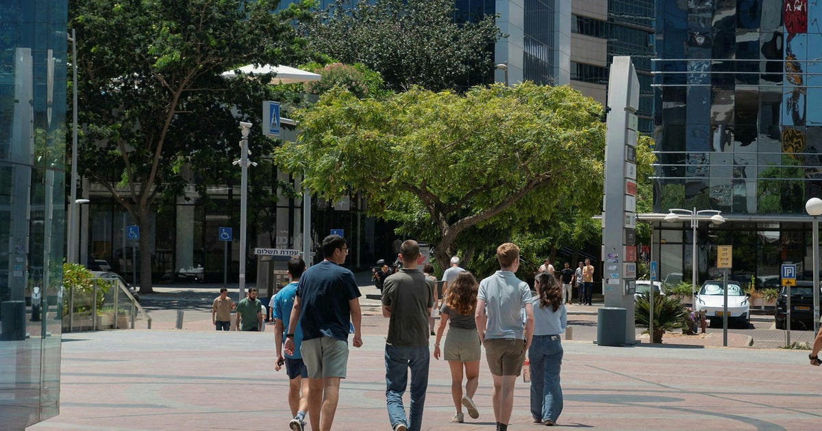 “רוצים שיתקבלו בזרועות פתוחות גם בכיס”: הייטקיסטים ששבים מרילוקיישן יקבלו הקלה במיסוי אופציות – TechNation “רוצים שיתקבלו בזרועות פתוחות גם בכיס”: הייטקיסטים ששבים מרילוקיישן יקבלו הקלה במיסוי אופציות – TechNation