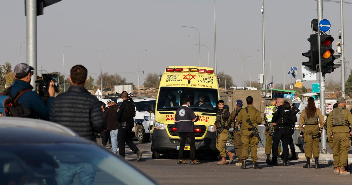 One Killed, Three Wounded in Attack in West Bank's Gush Etzion – Haaretz
