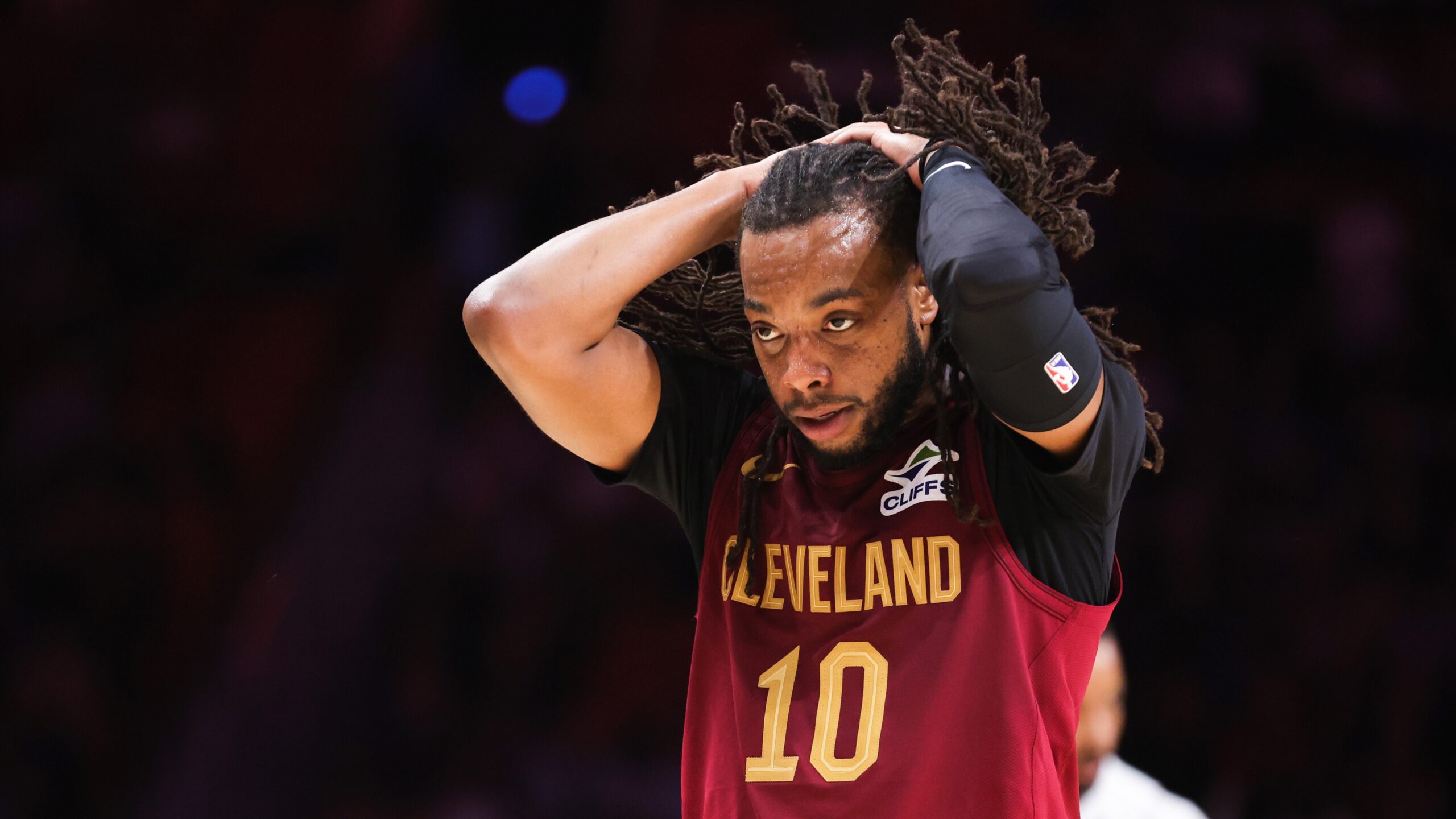 Cavaliers’ Darius Garland exits game in Miami with toe injury Cavaliers’ Darius Garland exits game in Miami with toe injury