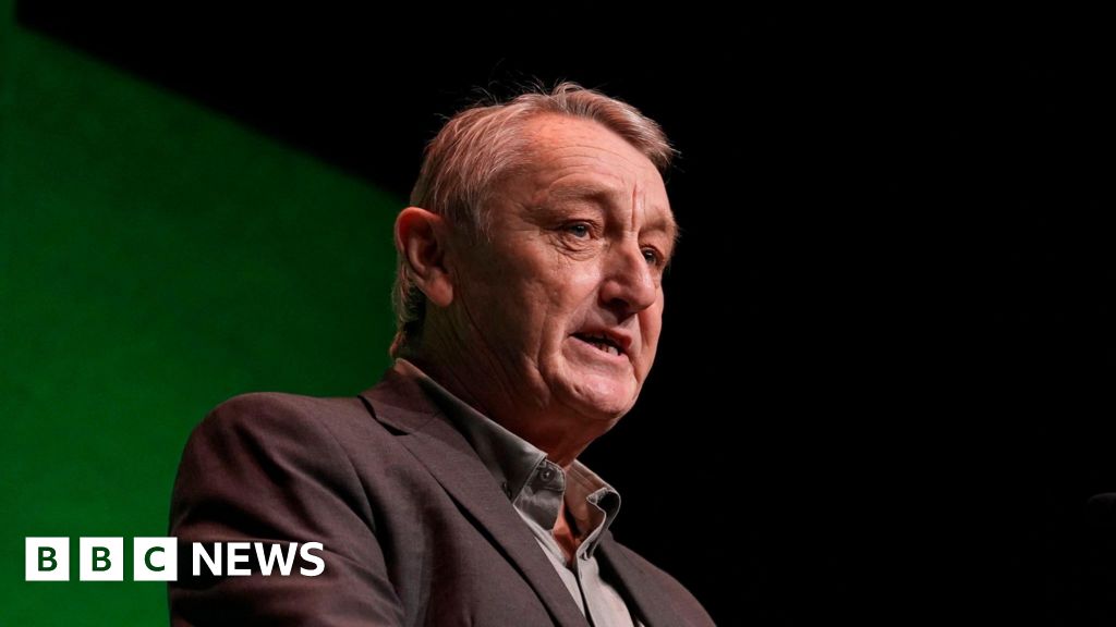 Two Welsh Labour ex council leaders ‘defect to Green Party’