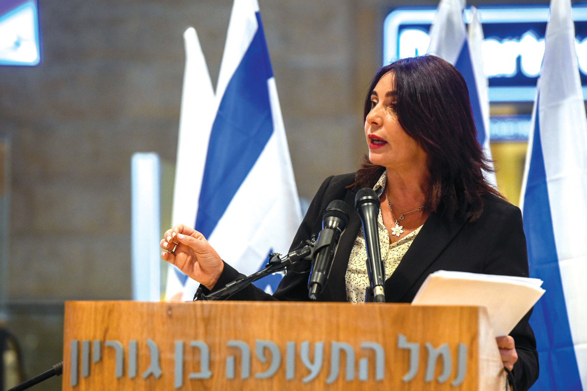 ישראייר במתקפה נגד מירי רגב: מעניקה לוויז אייר עדיפות לא הוגנת