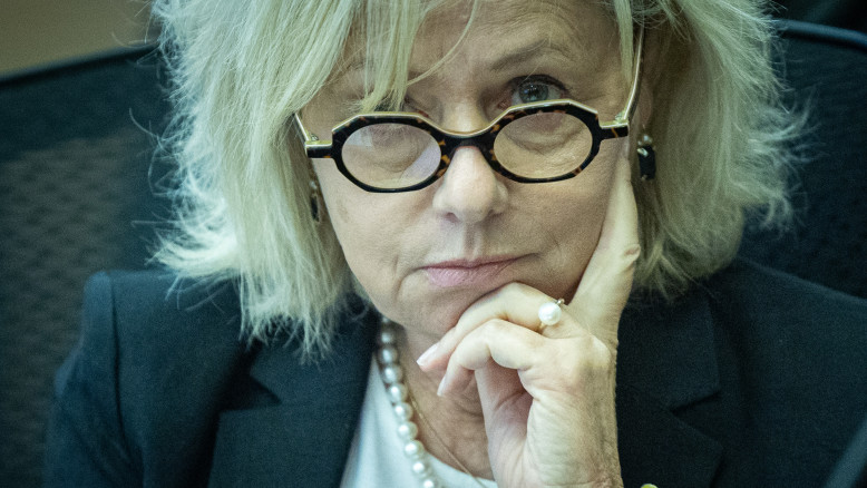 היועמ”שית נפגשה עם הפצ”רית ואז נשלח המכתב הדרמטי היועמ”שית נפגשה עם הפצ”רית ואז נשלח המכתב הדרמטי