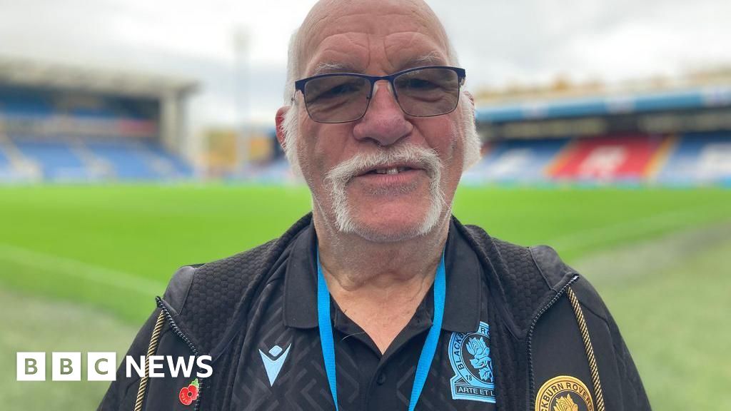 Blackburn Rovers fans and old teammates mark club’s 150th year Blackburn Rovers fans and old teammates mark club’s 150th year