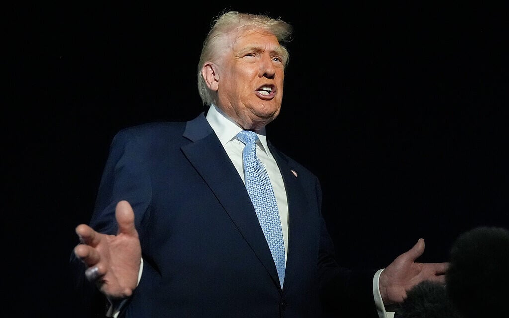 Trump defends Tucker Carlson after interview with antisemitic activist Nick Fuentes Trump defends Tucker Carlson after interview with antisemitic activist Nick Fuentes