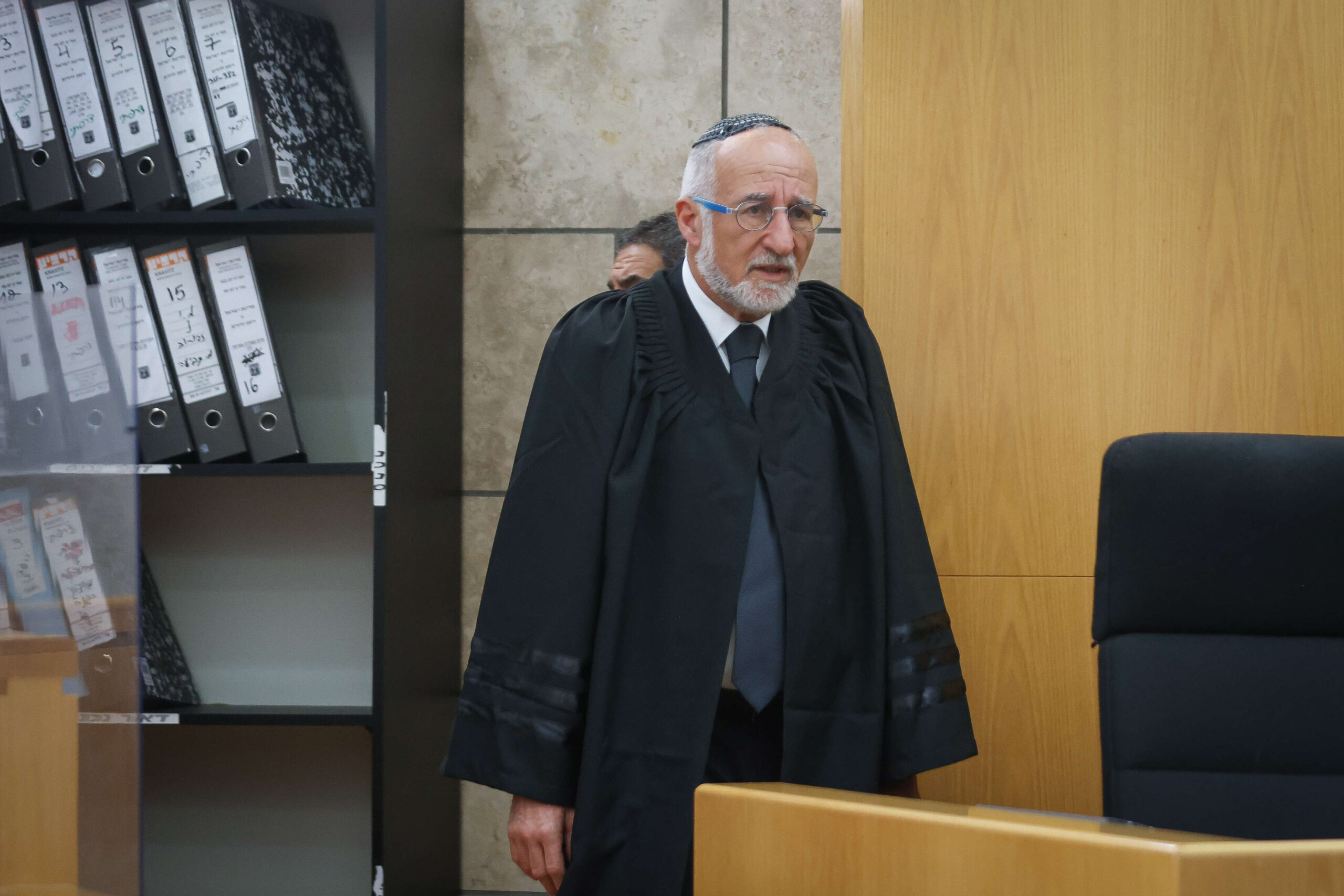 תנו לשופט אשר קולה להוביל את החקירה בפרשת שדה תימן