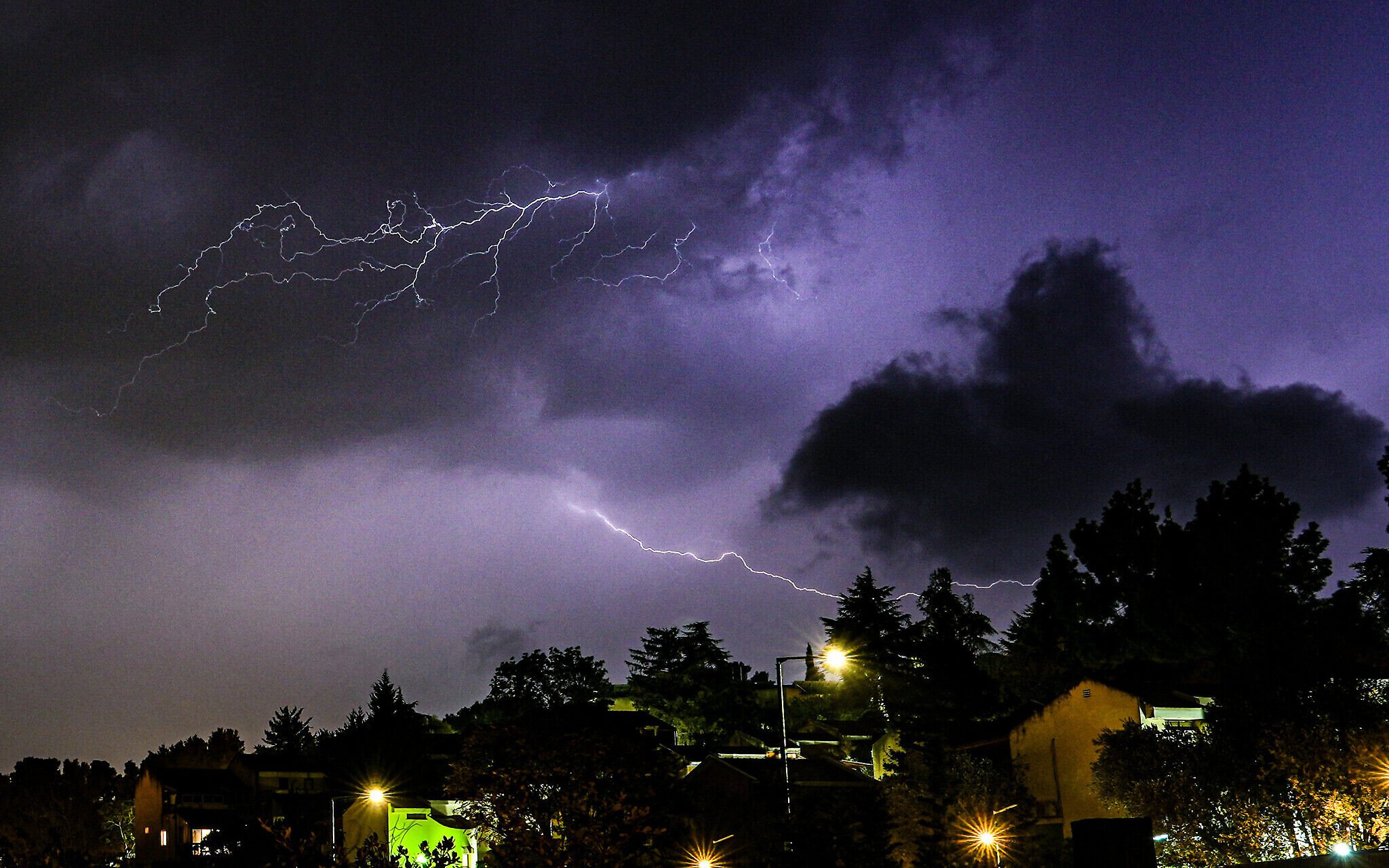 First rains, storms roll into Israel, ending record-breaking hot start to November