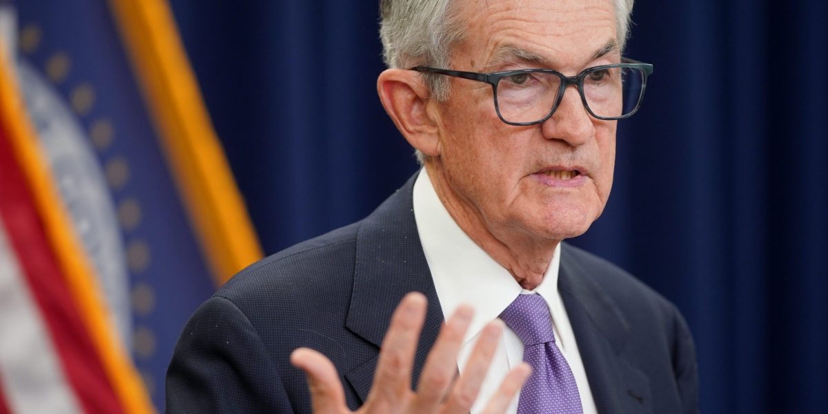 Top analyst sees ‘genuine cracks for mid- to lower-end consumers’ as the K-shaped economy continues to bite