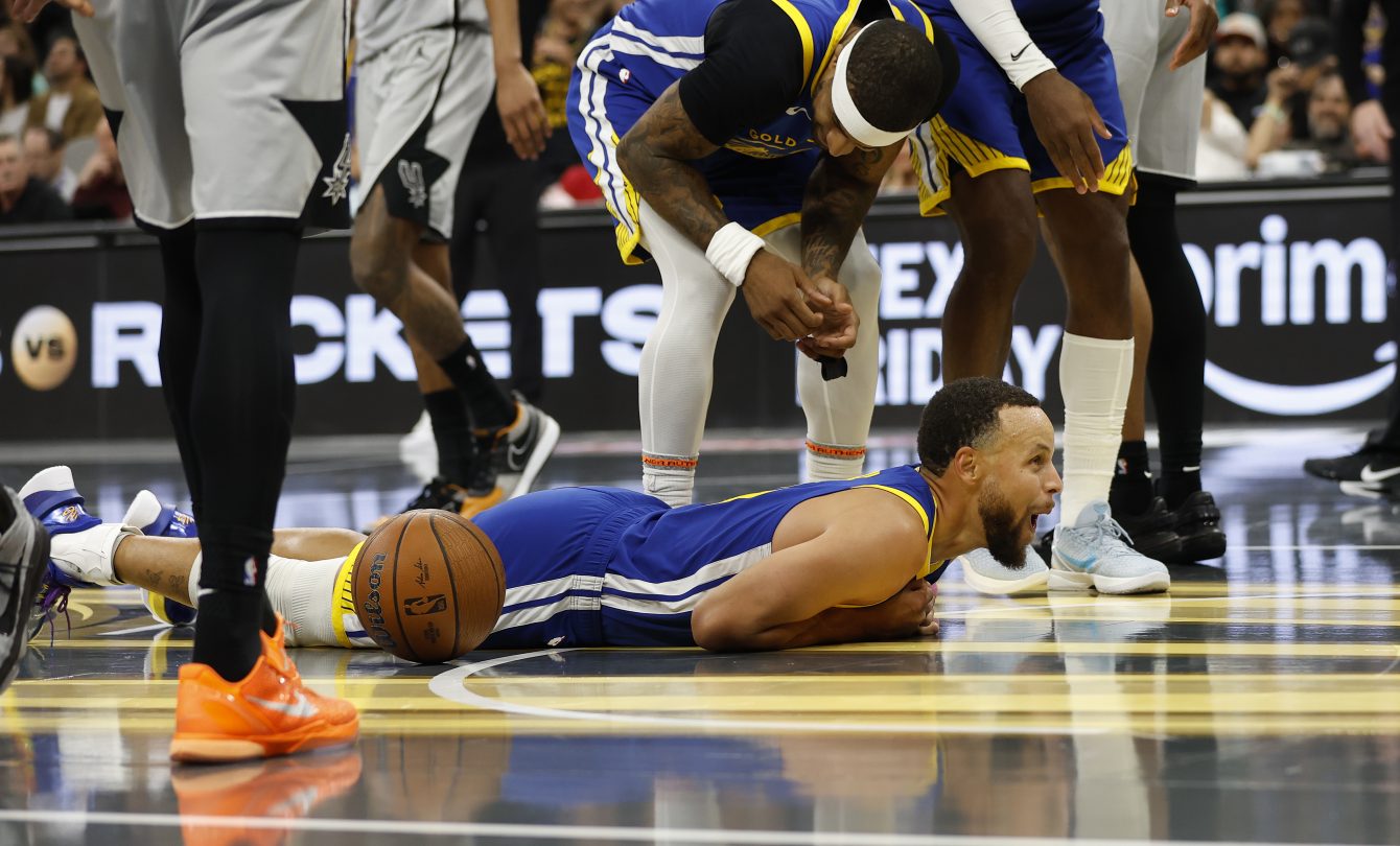 Steph Curry Has 2-Word Reason for Rocking Kobe 6, Vanessa Bryant Reacts Steph Curry Has 2-Word Reason for Rocking Kobe 6, Vanessa Bryant Reacts