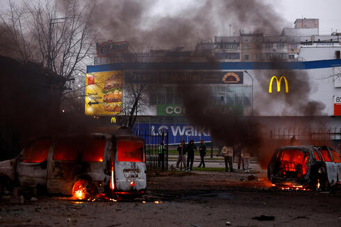 Ukraine Struck by Deadly Barrages as Kyiv Expands Pressure on Russia’s Oil Infrastruc