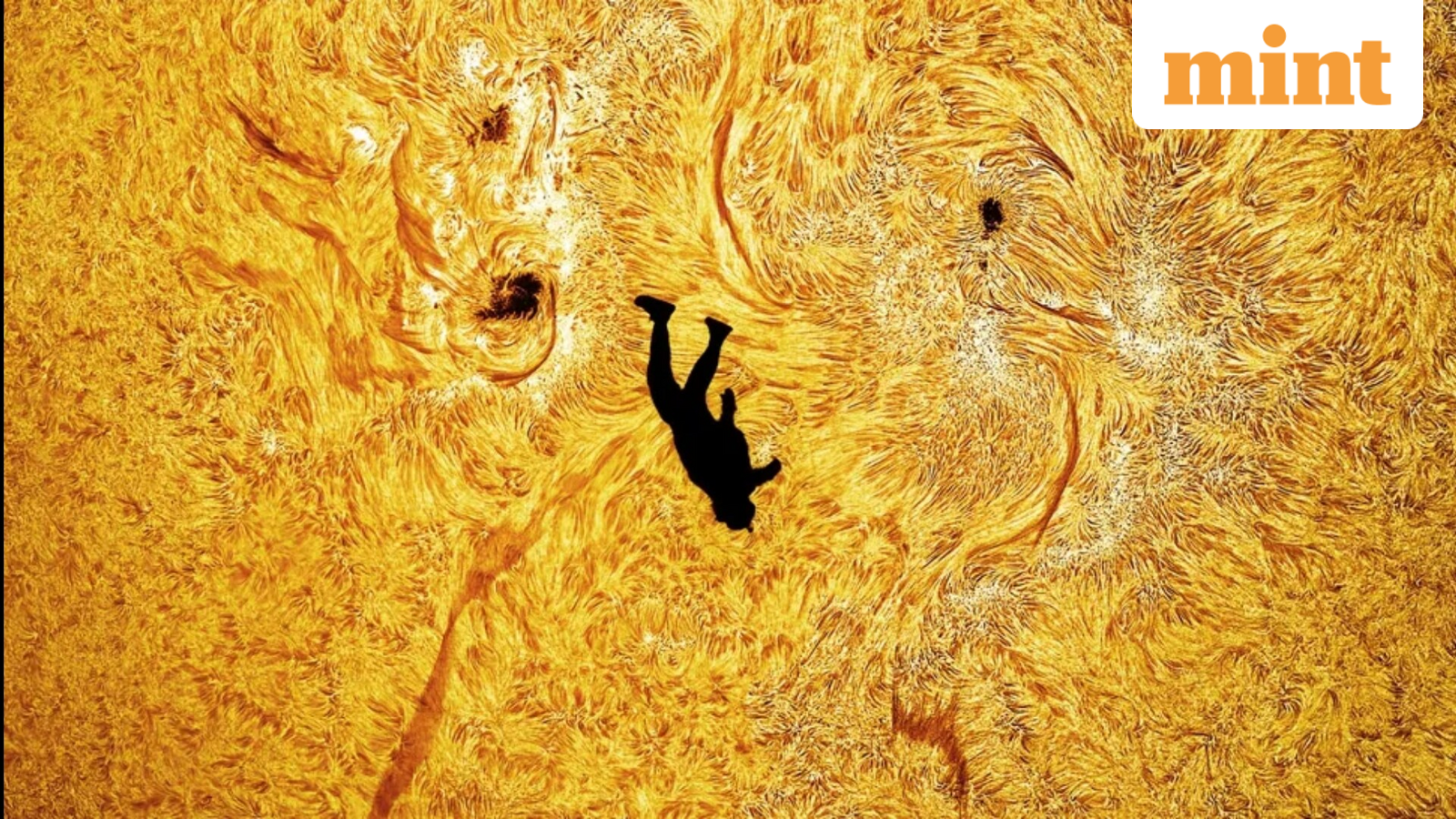 Astrophotographer captures skydiver ‘falling past Sun’s surface’: ‘Absolutely preposterous’ Astrophotographer captures skydiver ‘falling past Sun’s surface’: ‘Absolutely preposterous’