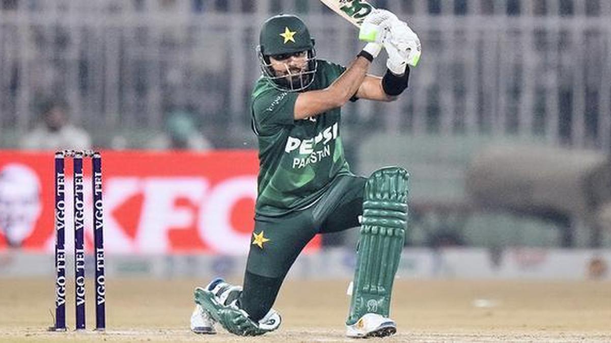 Spinners lift Pakistan to 6-wicket win over Sri Lanka to clinch T20 tri-series title
