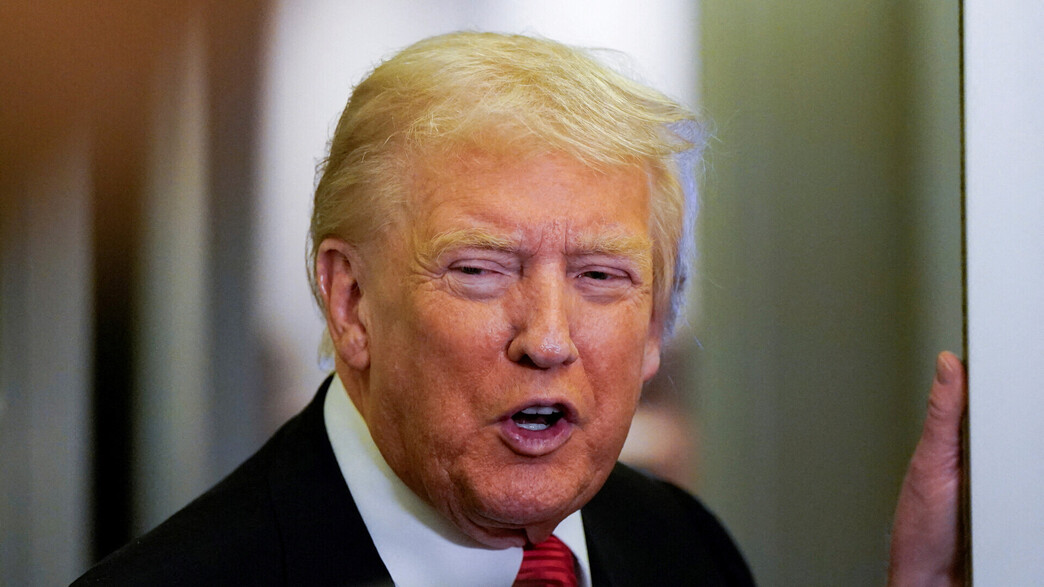 טראמפ מגיב להתפטרות בכירי ה-BBC: “עיתונאים מושחתים” טראמפ מגיב להתפטרות בכירי ה-BBC: “עיתונאים מושחתים”