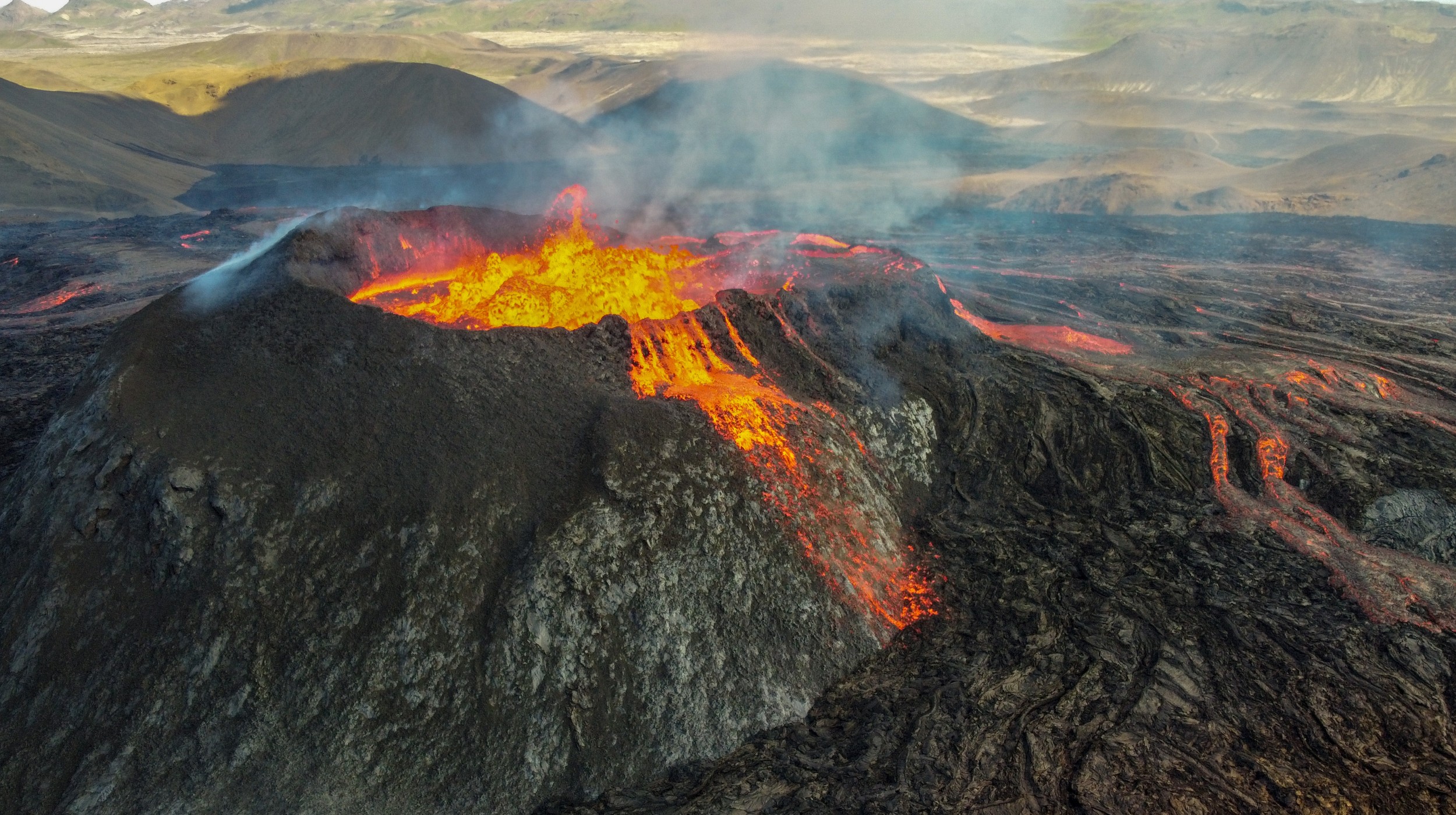 Scientists listen to rumbling tremors under a waking volcano