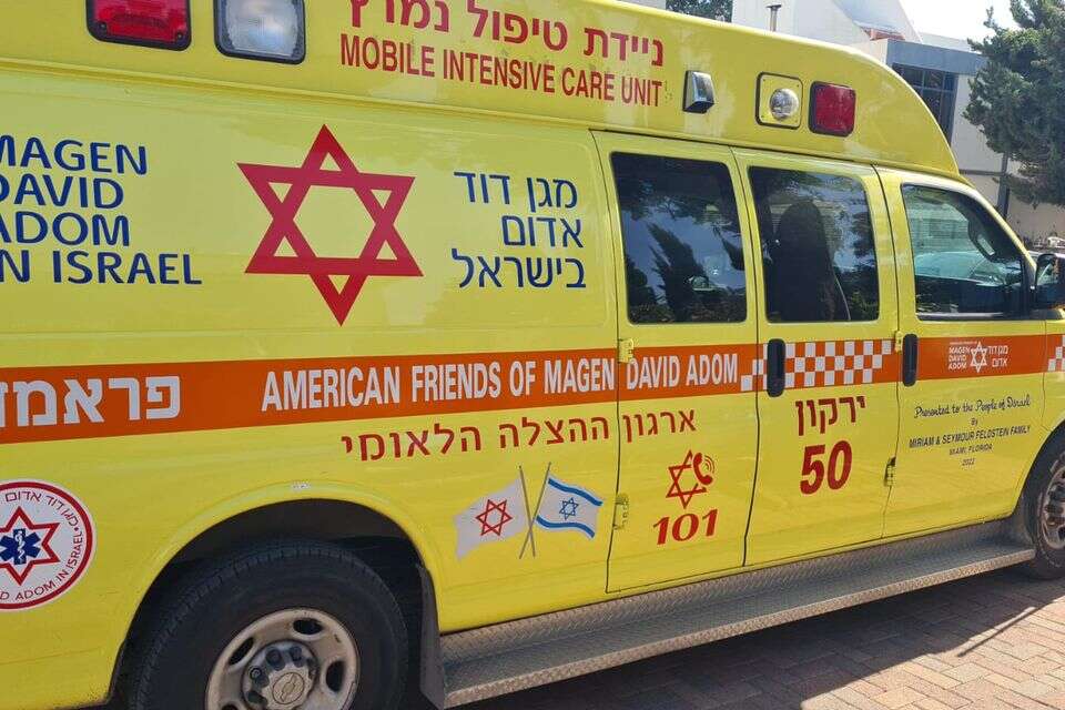 טרגדיה בשרון: גבר נהרג מקריסת עץ על ראשו טרגדיה בשרון: גבר נהרג מקריסת עץ על ראשו