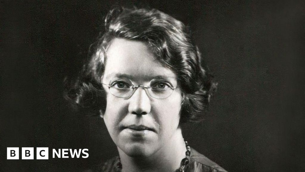 Plaque for Scottish Holocaust victim unveiled in Edinburgh