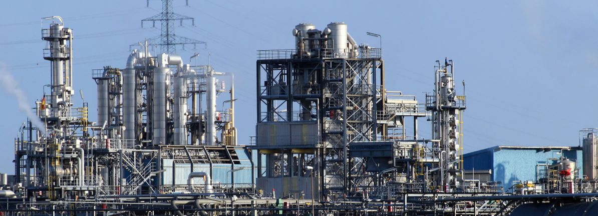 How Do Recent Renewable Investments Impact HF Sinclair’s Soaring 50.6% Stock Price?