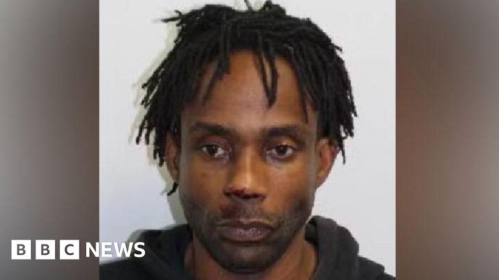 Man jailed for 13 months for Banksy print gallery burglary