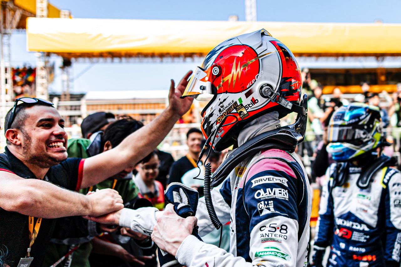 Olivieri completes thrilling pass to win FIA F4 World Cup qualification race