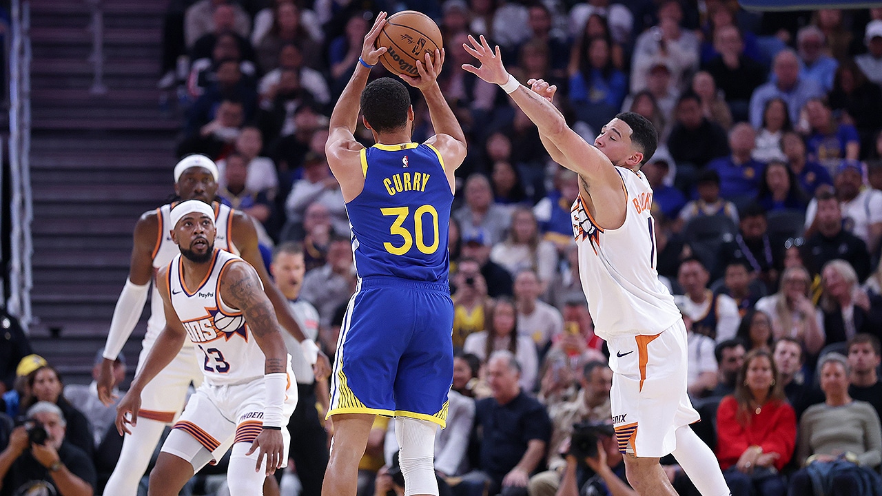 Stephen Curry and Moses Moody Combine for 52 Points, 10 3-Pointers in Warriors' Bounce Back Win Over Suns – NBA