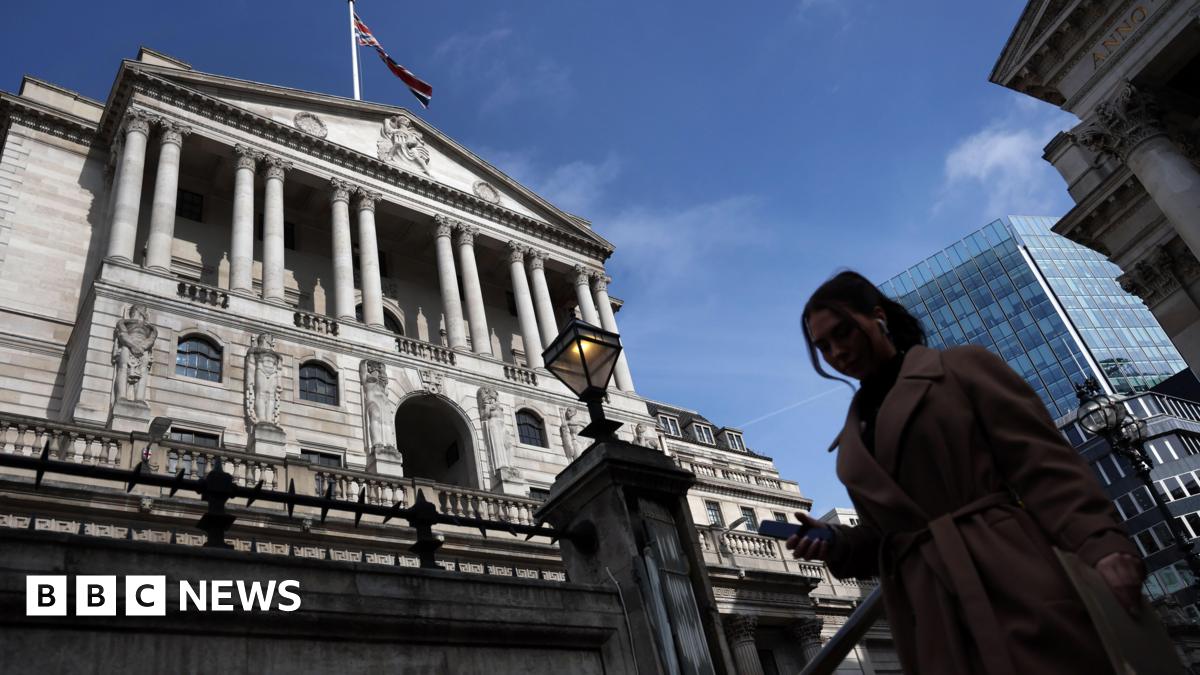 Interest rates expected to stay at 4% as Bank of England makes pre-Budget decision