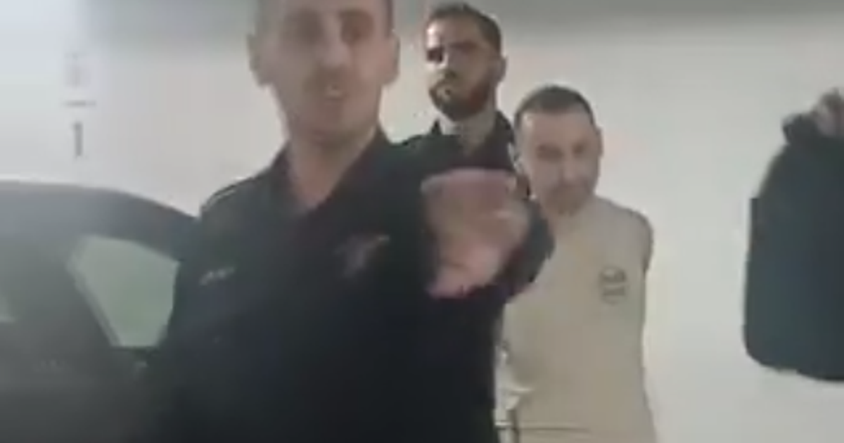 האזרח שצעק על בן גביר ונעצר: השוטרים דרשו ממני להתפשט, נאזקתי במשך שעות – פוליטי