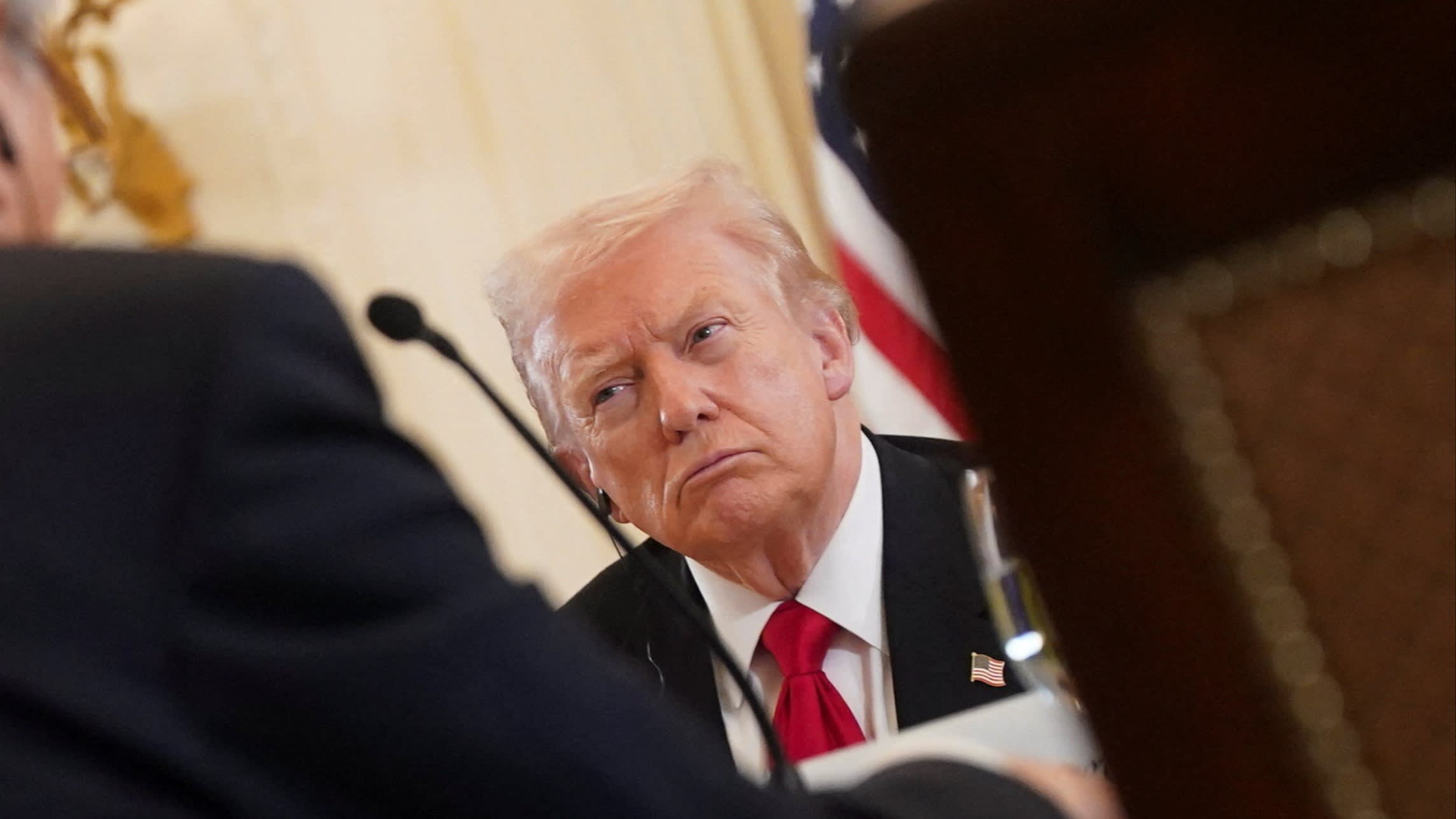 Wall Street CEOs flock to White House dinner with Trump – Financial Times