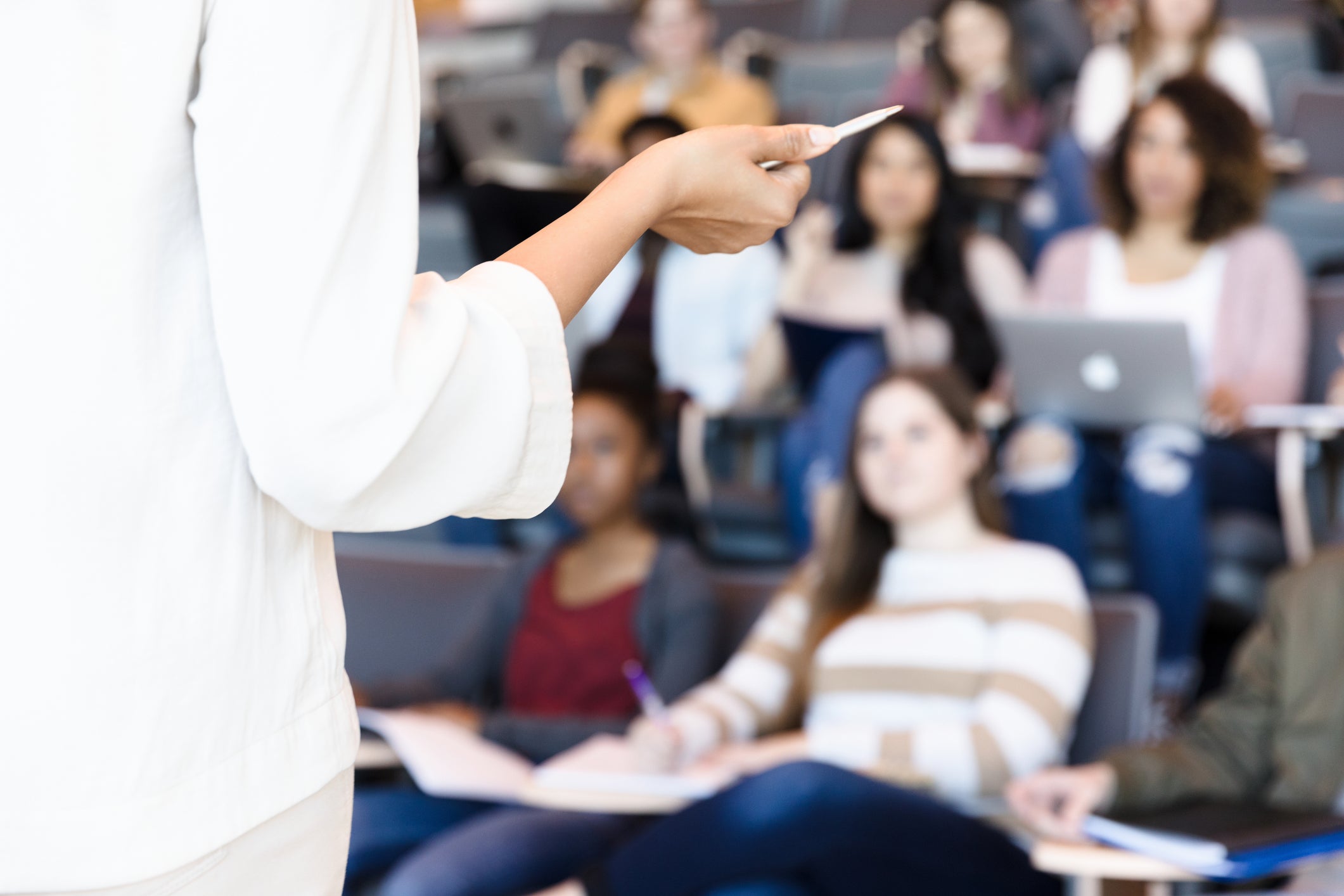 Can theatre performance skills can help teachers in the classroom? URI researchers weigh in – Rhody Today