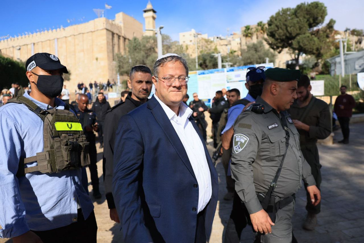 שבת חיי שרה בחברון: אלפי מתפללים, ופאנל עם בן גביר