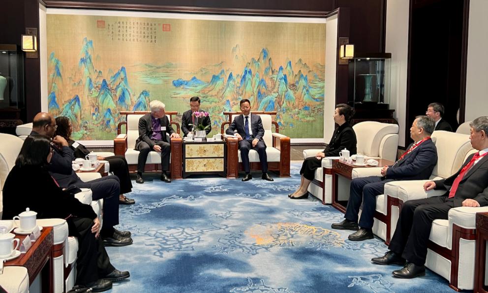 WCC leaders meet with Chinese religious affairs minister, focusing on peace and unity