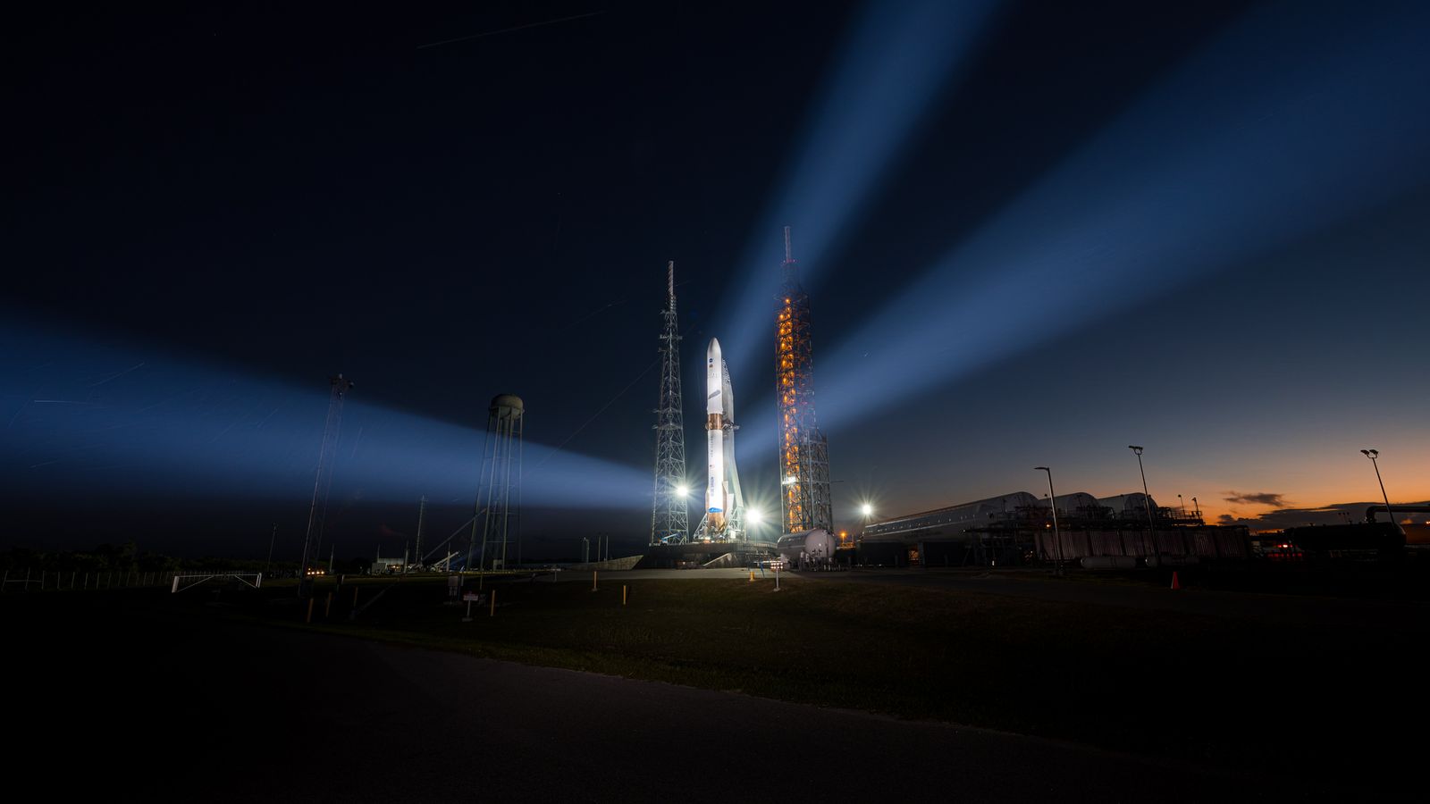 Blue Origin latest: Jeff Bezos’s space firm set to launch NASA mission to Mars – after two aborted attempts | Science, Climate & Tech News