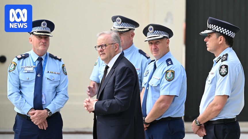 Albanese announces tougher hate speech laws in wake of Bondi terror attack