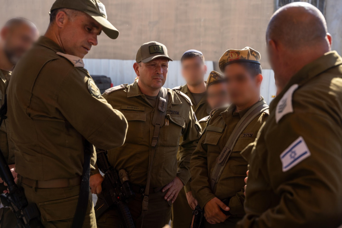 “איך מתערבים לנו?” קציני צה”ל חושבים שהמדים הם שלהם ולא של המדינה “איך מתערבים לנו?” קציני צה”ל חושבים שהמדים הם שלהם ולא של המדינה