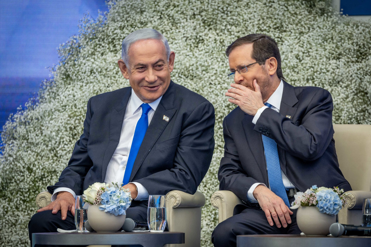 “מסוכן לדמוקרטיה”: ההתנגדות העולמית לחנינת נתניהו מתפוצצת “מסוכן לדמוקרטיה”: ההתנגדות העולמית לחנינת נתניהו מתפוצצת