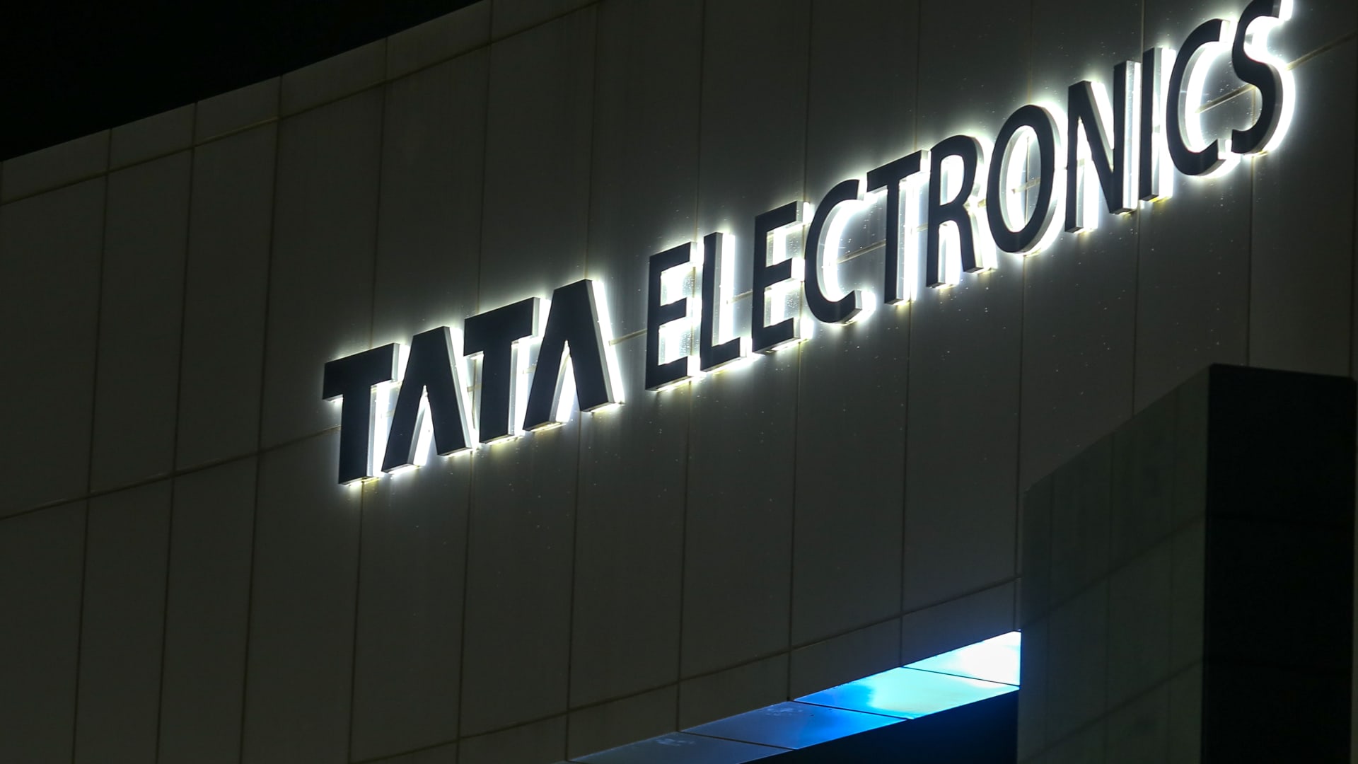 Tata Electronics strikes Intel deal to build India’s chip supply chain Tata Electronics strikes Intel deal to build India’s chip supply chain
