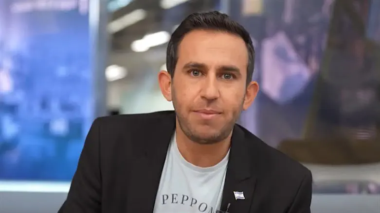 עקיבא נוביק: השאלות הקשות סביב הקמפיין הפרוע של השמאל עקיבא נוביק: השאלות הקשות סביב הקמפיין הפרוע של השמאל