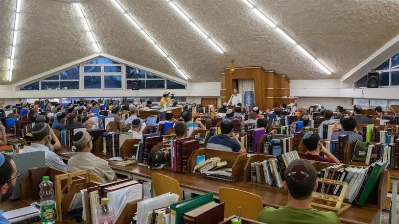 הטבח בפנימייה: 50 שנה לפיגוע בישיבת הגולן הטבח בפנימייה: 50 שנה לפיגוע בישיבת הגולן