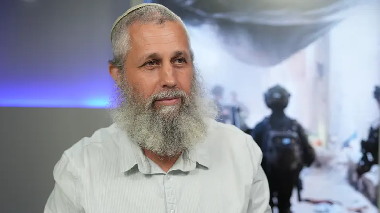 “פגיעה חמורה בציונות הדתית”: הרב תמיר גרנות מתנגד לחוק הגיוס “פגיעה חמורה בציונות הדתית”: הרב תמיר גרנות מתנגד לחוק הגיוס