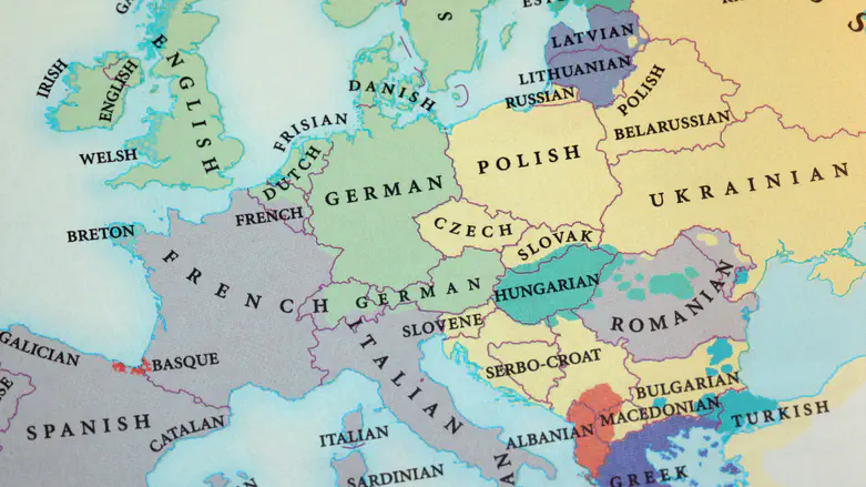 Agony in the mouth of a boa constrictor