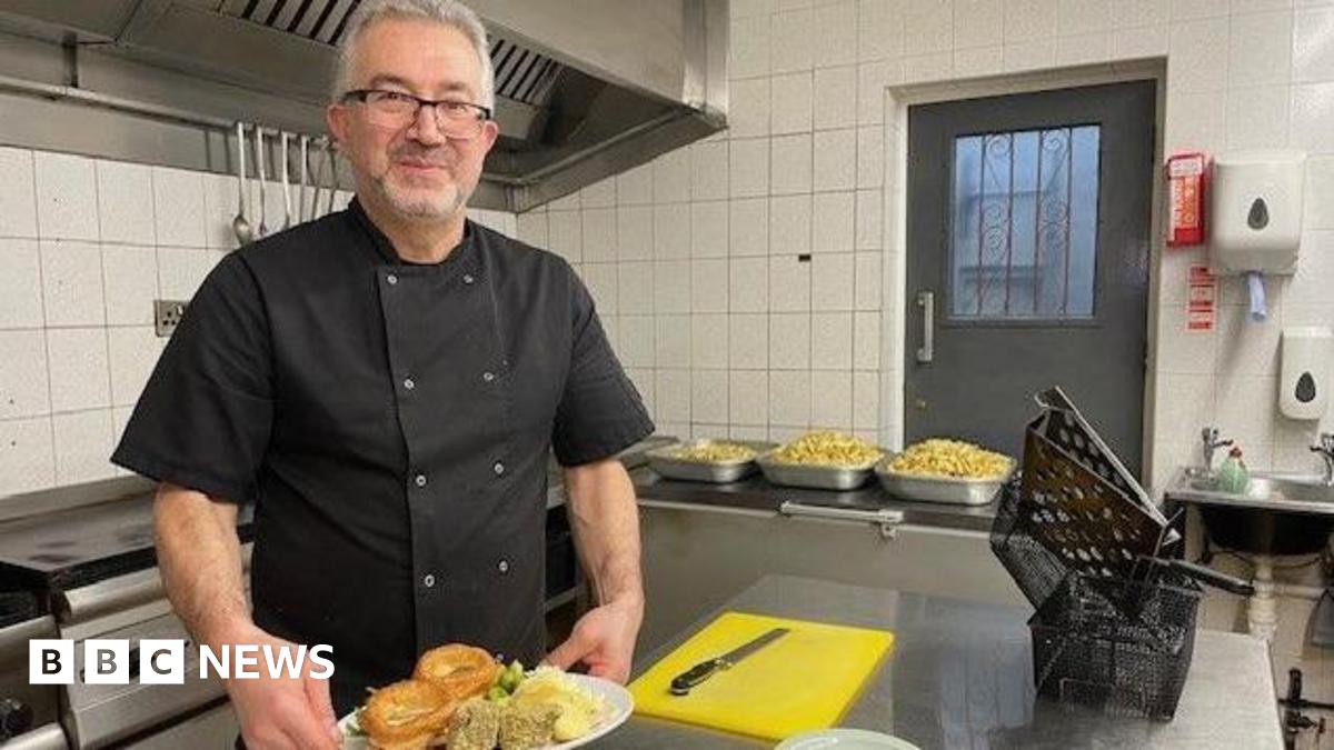 Shrewsbury cafe owner bringing Christmas Day cheer
