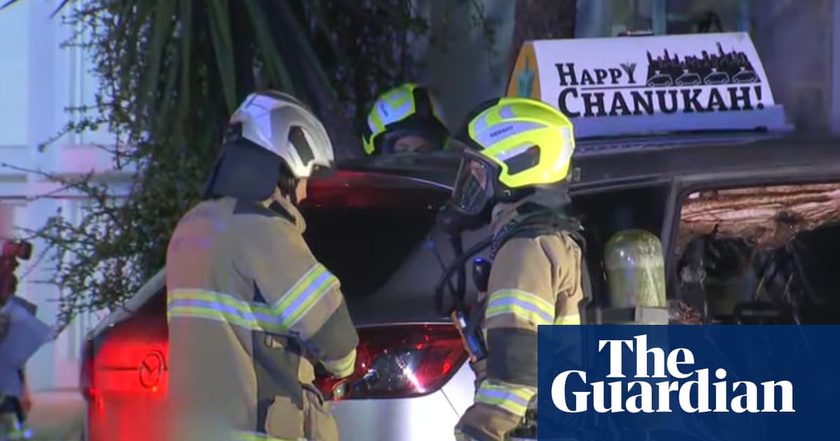 Car with ‘Happy Chanukah’ sign firebombed in suspected antisemitic attack in Melbourne | Crime – Australia