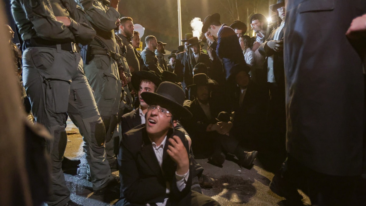 “צבע שחור” | המשטרה הצבאית עצרה תלמיד ישיבה עריק אך נאלצה לשחררו בעק.. “צבע שחור” | המשטרה הצבאית עצרה תלמיד ישיבה עריק אך נאלצה לשחררו בעק..